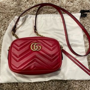 Gucci GG Mini Marmont Matelasse Camera Bag